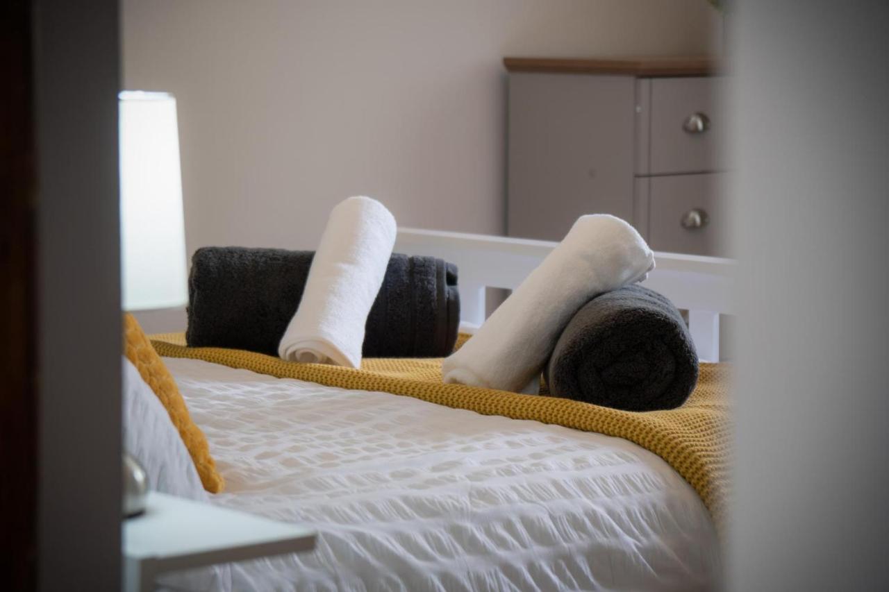 Tucking Mill - 3 Bedroom Holiday Home - Stepaside Stepaside  Экстерьер фото